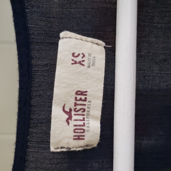 Cropped Peasant Blouse - Picture 2 of 4